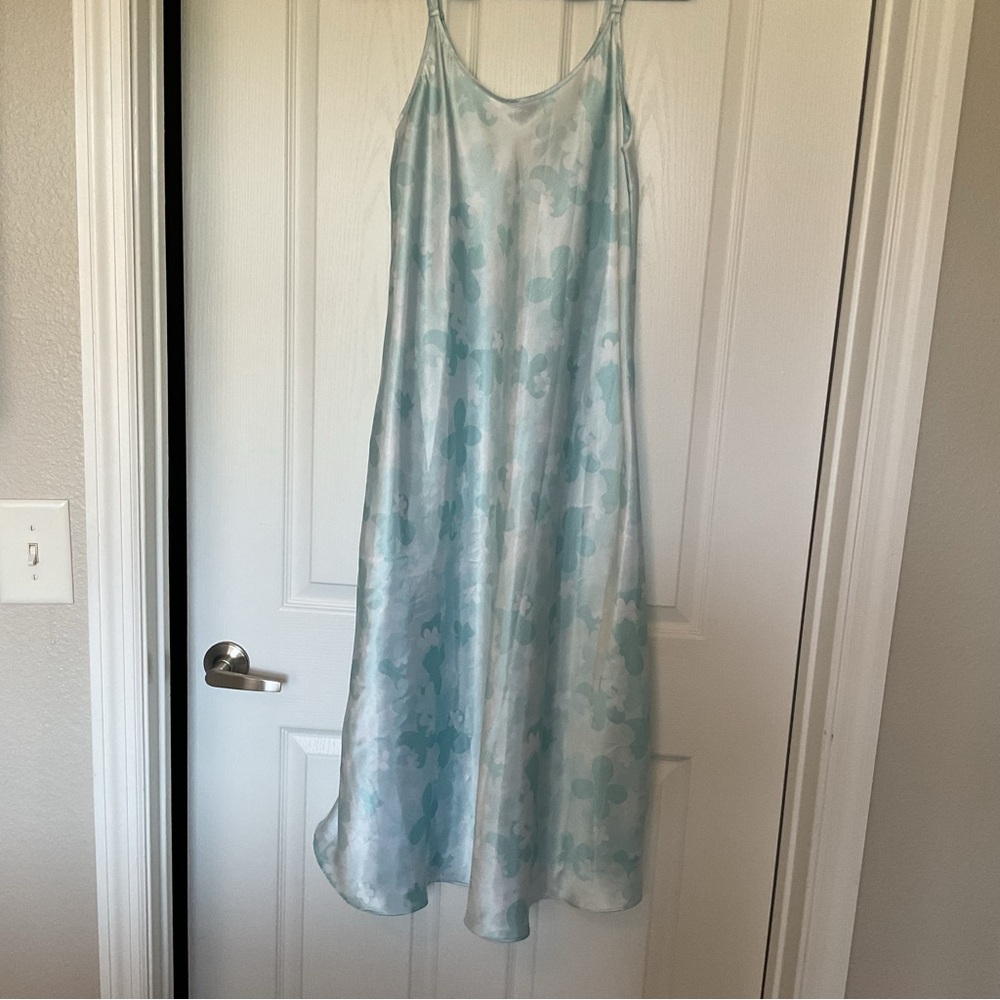 Oscar de la Renta Light Blue Floral Satin Night Gown